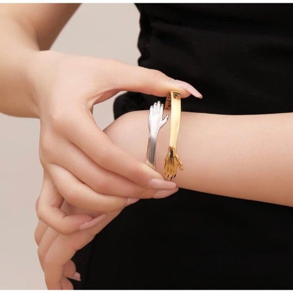 Engraved Hug Two-Tone Bracelet with Hinged Opening - Picture 6 of 12